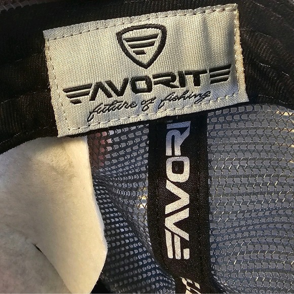 NWT Favorite Future Of Fishing Red And Black Mesh Adjustable Baseball Hat - Picture 4 of 6